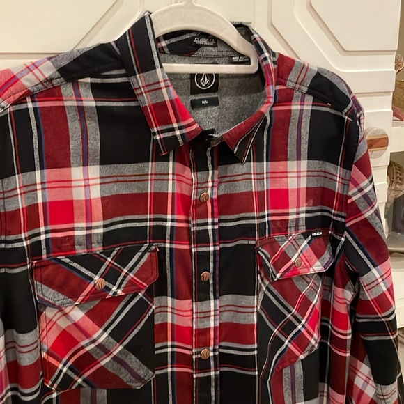 Volcom Classic Fit Flannel Button Down Shirt - Picture 2 of 10